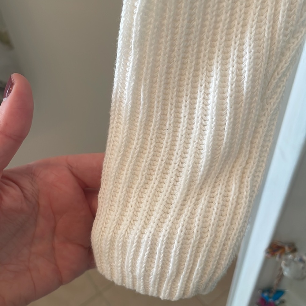 Express White High-Low Sweater - Picture 4 of 5